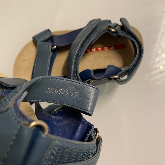 Prada kid’s sandals size 10.5 NWOT - Picture 8 of 8